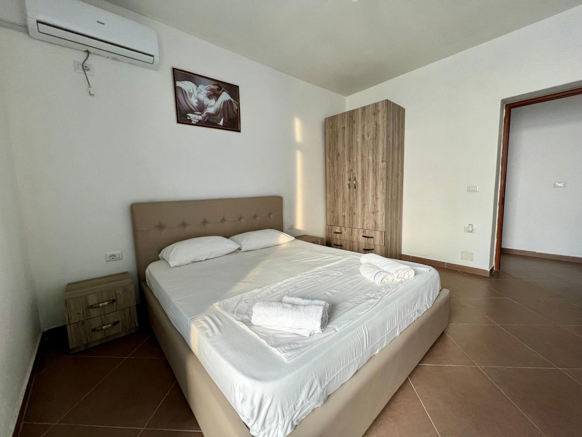 Redi'S Seaview Apartments Sarande Luaran gambar