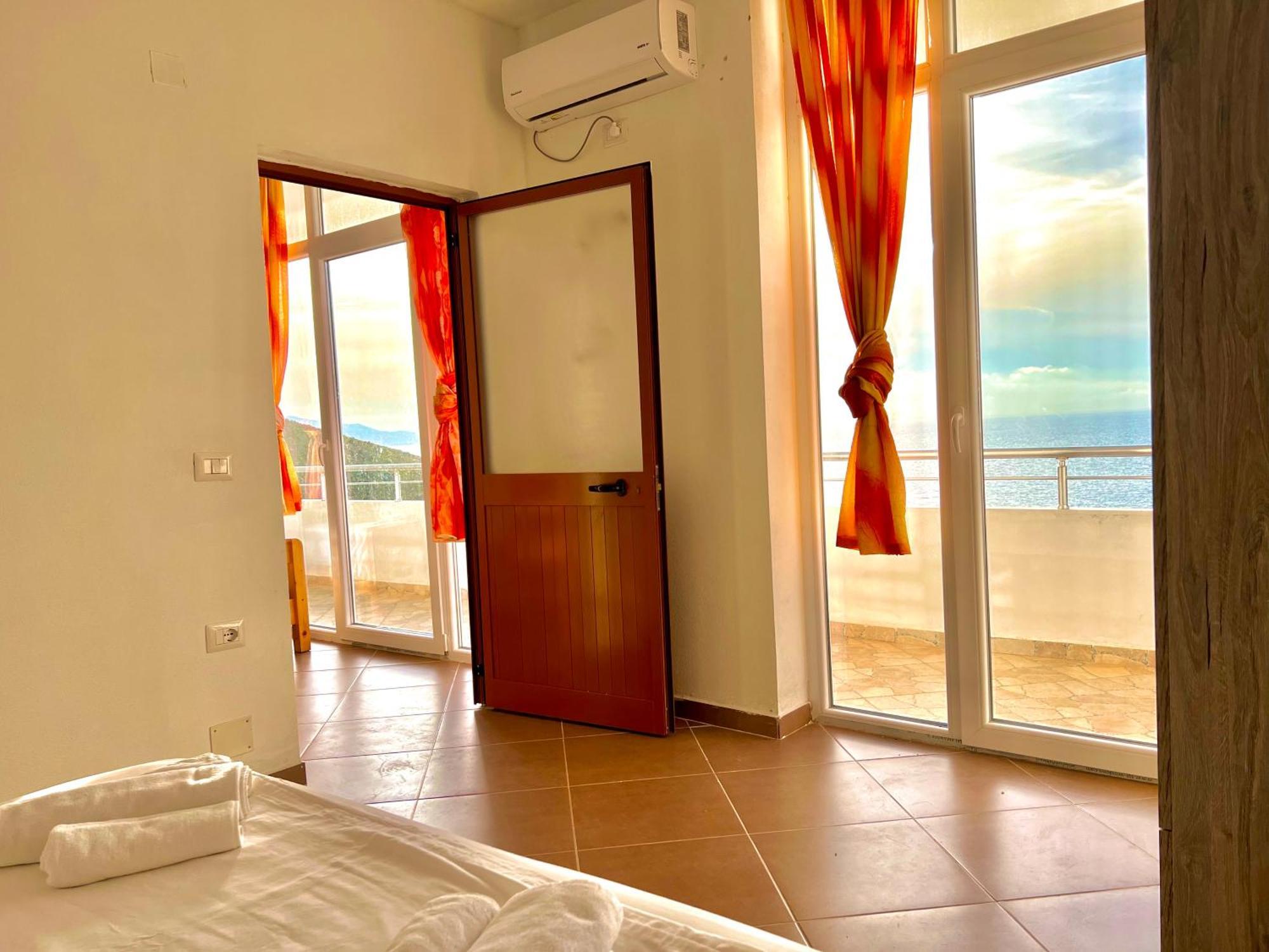 Redi'S Seaview Apartments Sarande Luaran gambar