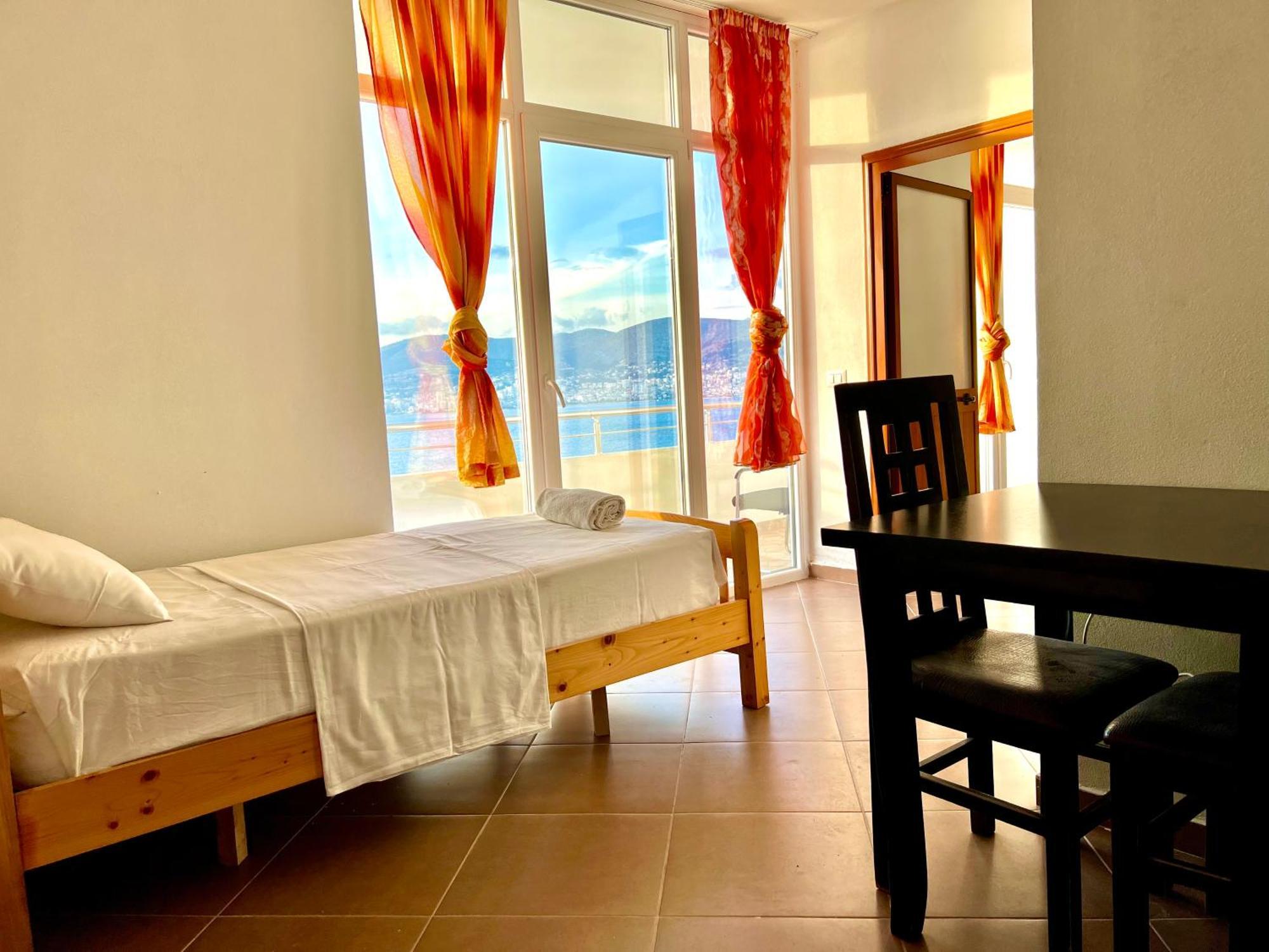 Redi'S Seaview Apartments Sarande Luaran gambar