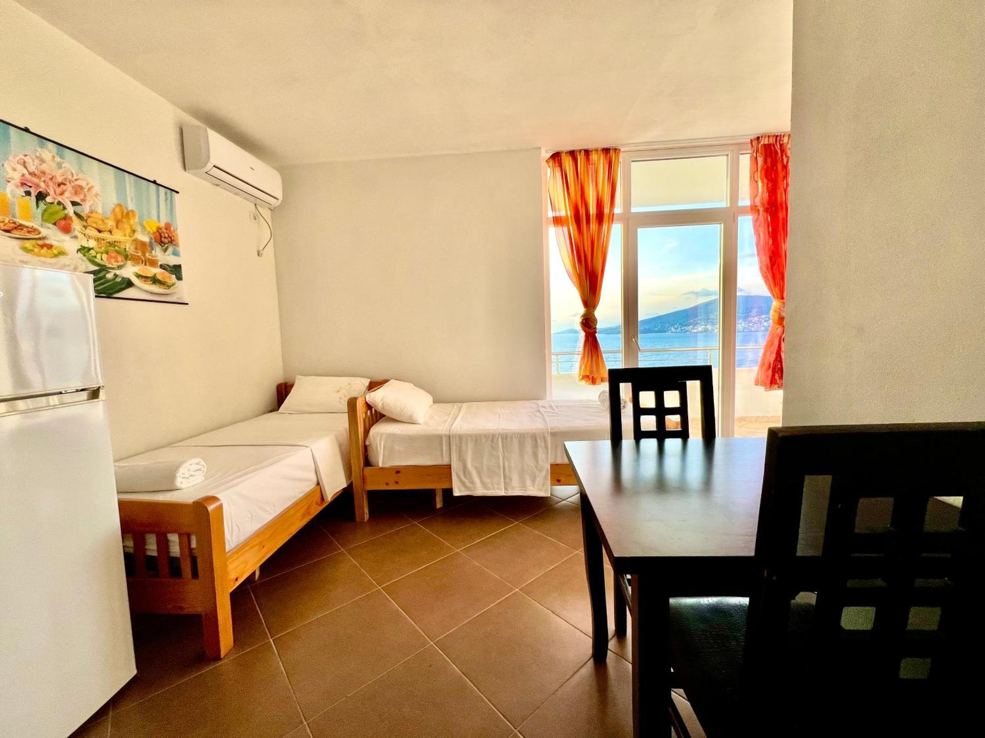 Redi'S Seaview Apartments Sarande Luaran gambar