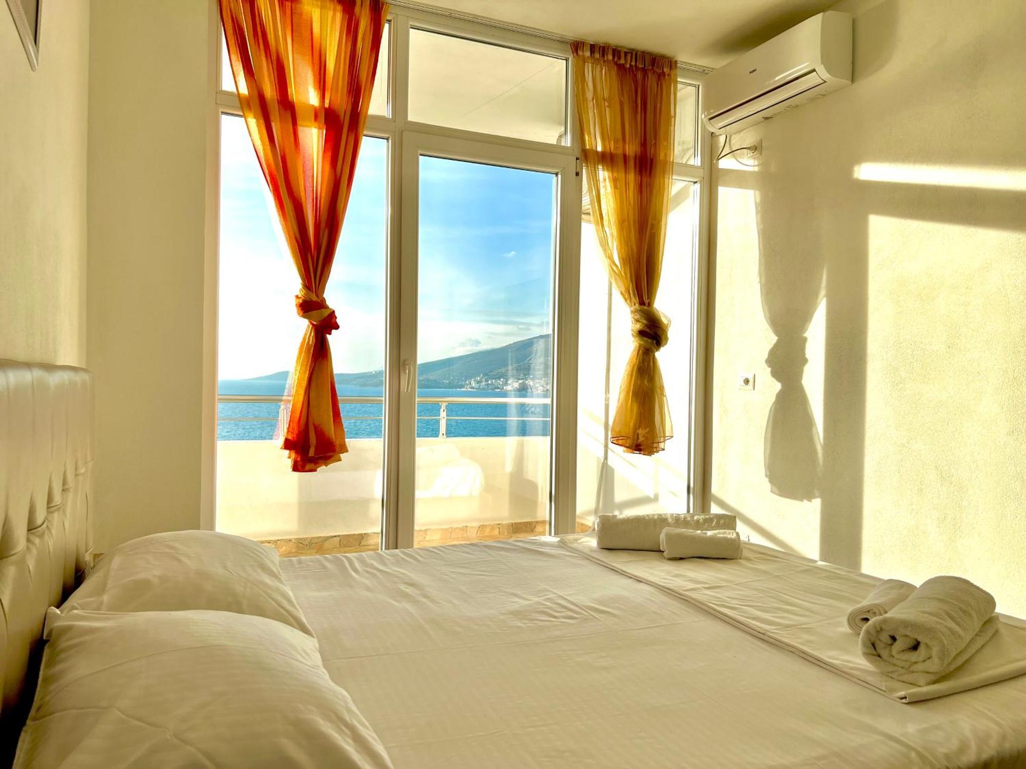 Redi'S Seaview Apartments Sarande Luaran gambar