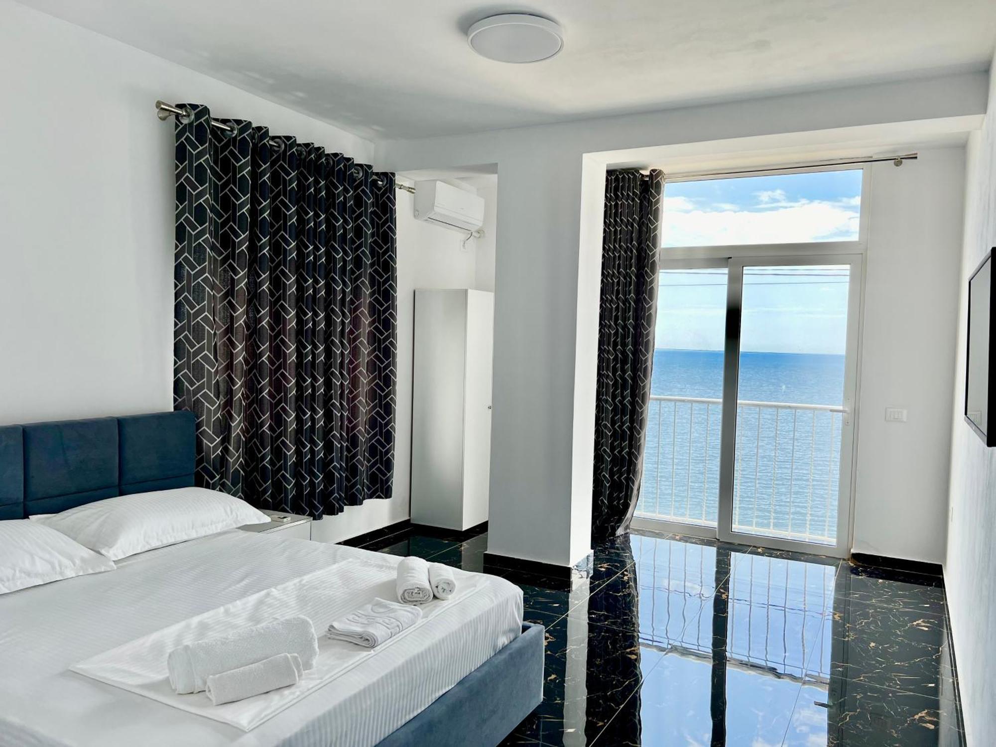 Redi'S Seaview Apartments Sarande Luaran gambar