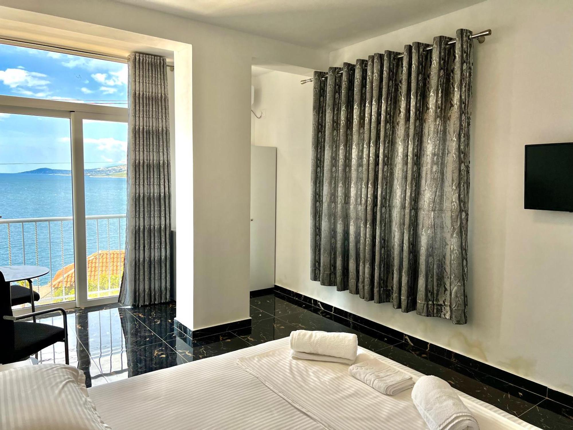 Redi'S Seaview Apartments Sarande Luaran gambar
