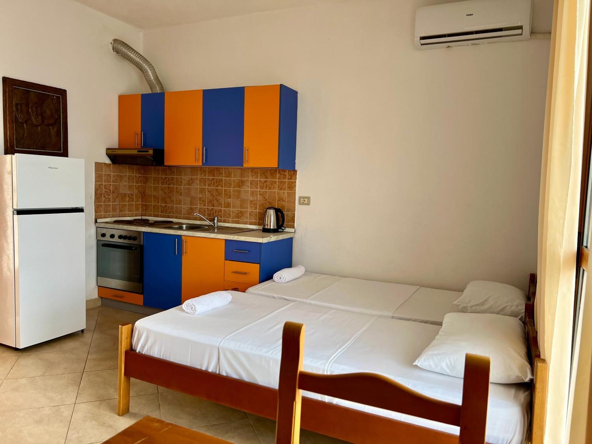 Redi'S Seaview Apartments Sarande Luaran gambar