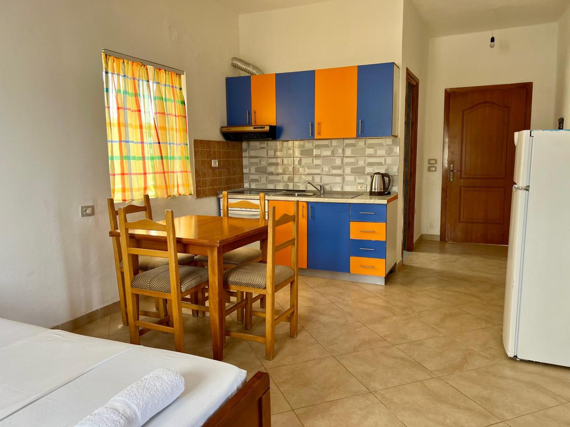 Redi'S Seaview Apartments Sarande Luaran gambar