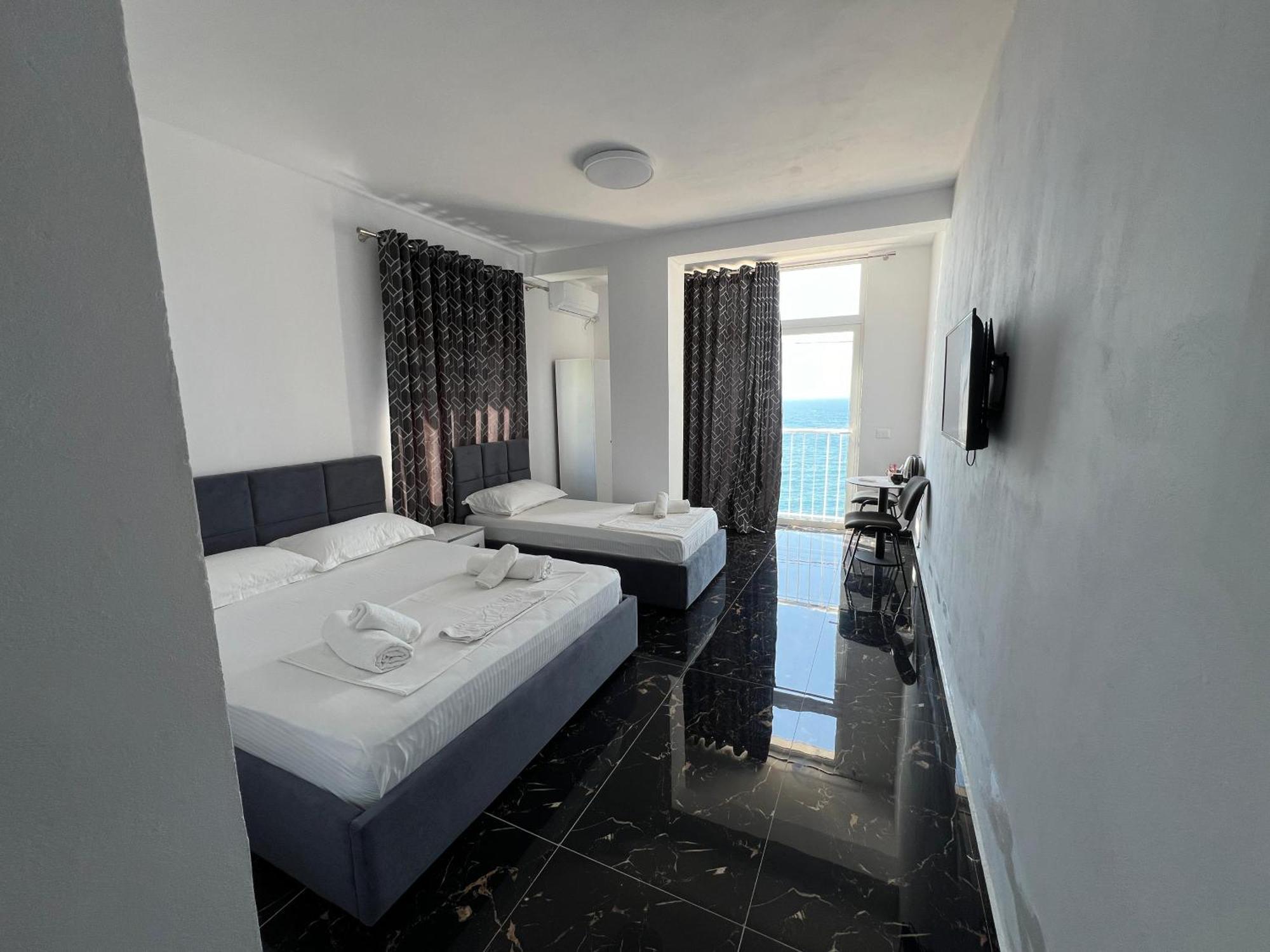 Redi'S Seaview Apartments Sarande Luaran gambar