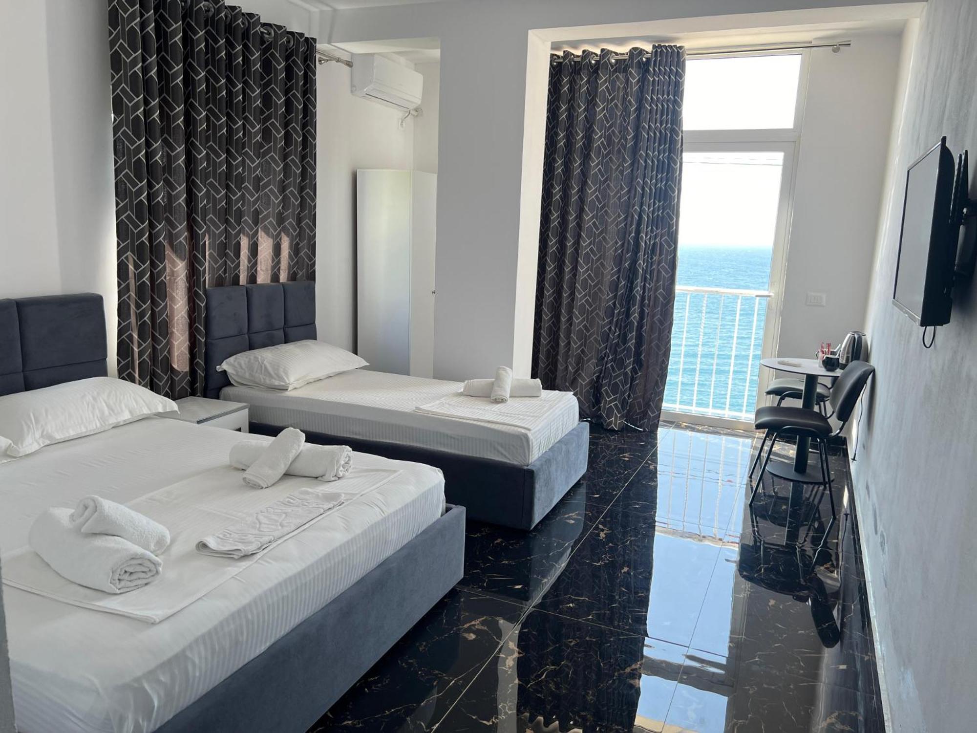 Redi'S Seaview Apartments Sarande Luaran gambar
